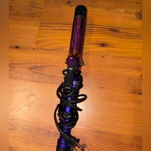 Vibrant Curling Iron